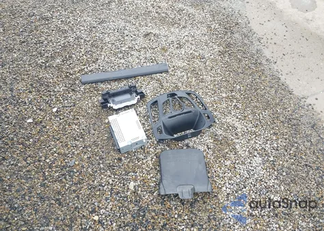 2013 Ford Focus S z USA, uszkodzony, nr VIN 1FADP3E24DL237500